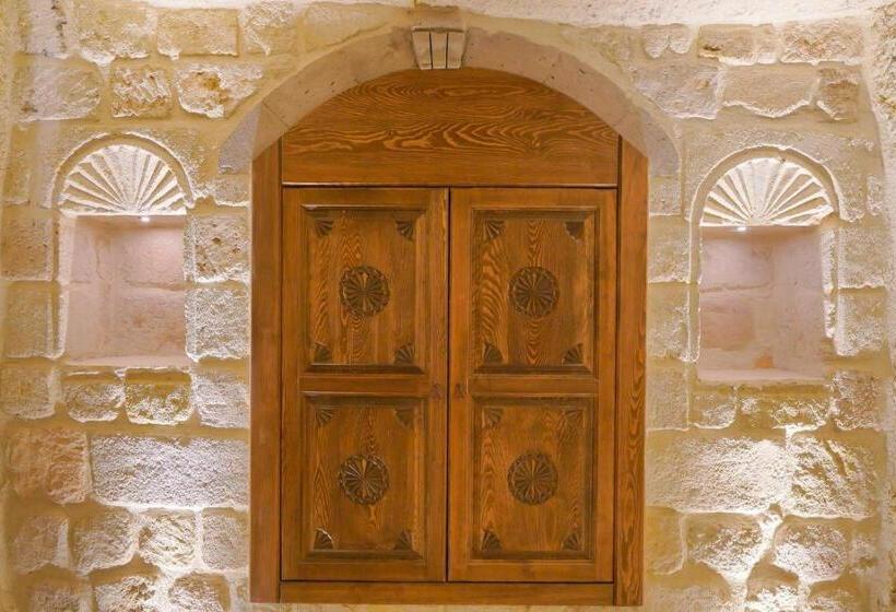 اتاق استاندارد با وان آب گرم, Fairyland Cave