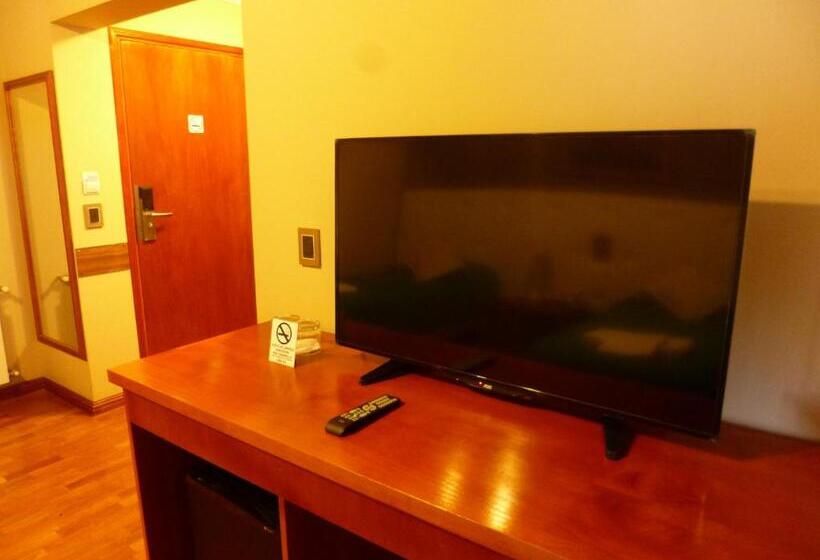 غرفة قياسية فردية, Garden House