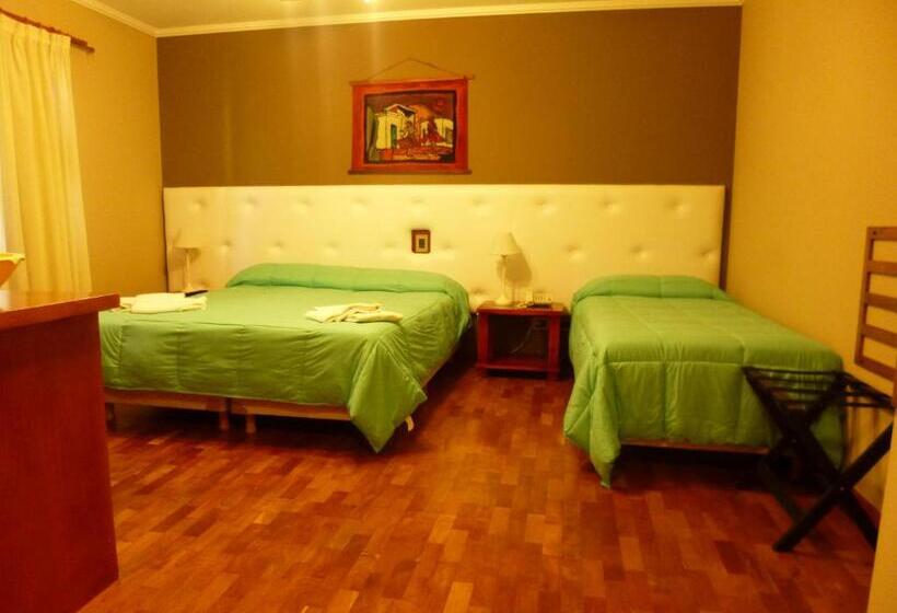 غرفة قياسية ثلاثية, Garden House