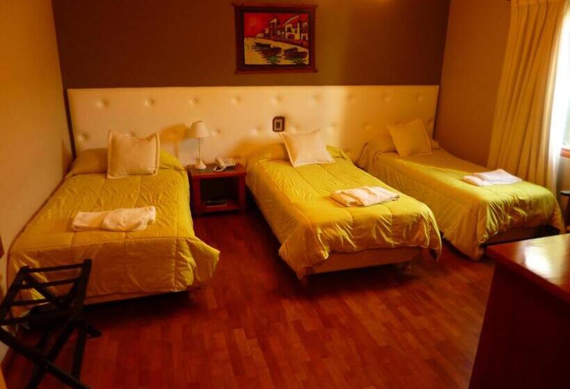 غرفة قياسية ثلاثية, Garden House