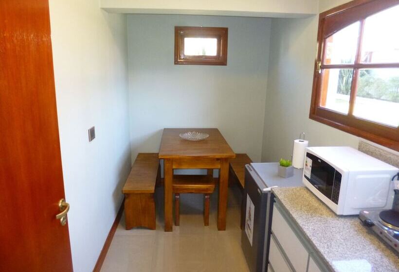 غرفة قياسية, Garden House