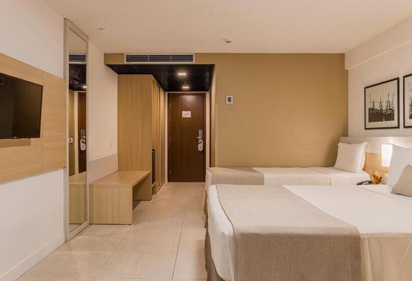 Quarto Triplo Standart Vista Mar Lateral, Gran Mareiro