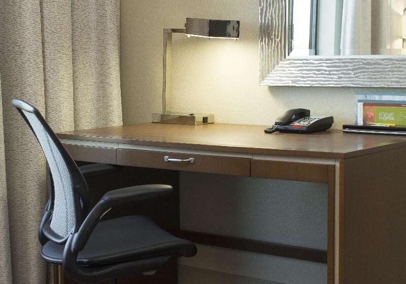 Номер Премиум, Hilton Garden Inn Longview