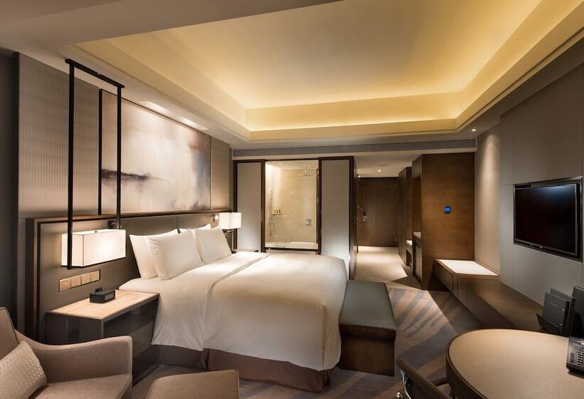 ダブルベッドスタンダードルーム, Hilton Zhoushan