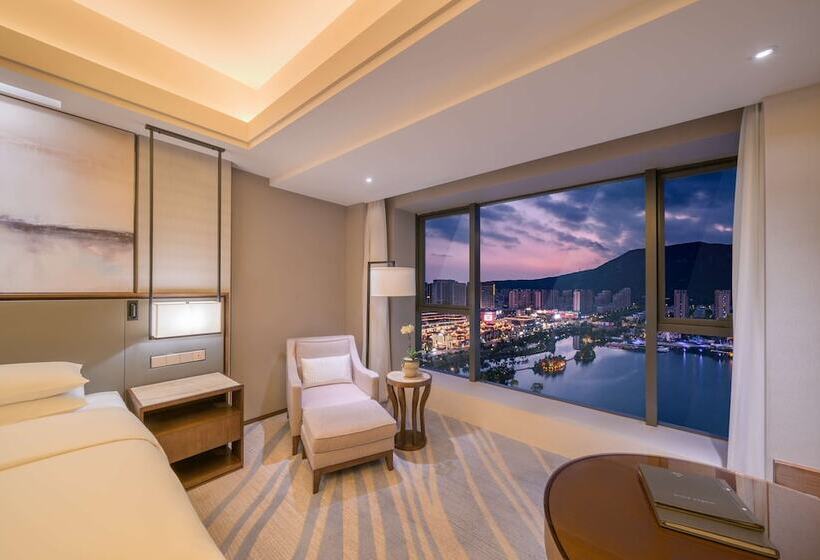 ダブルベッドスタンダードルーム, Hilton Zhoushan