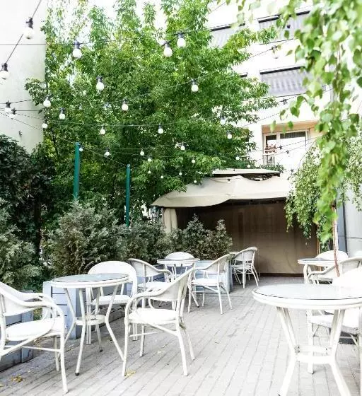 آپارتمان 1 خوابه, Hof