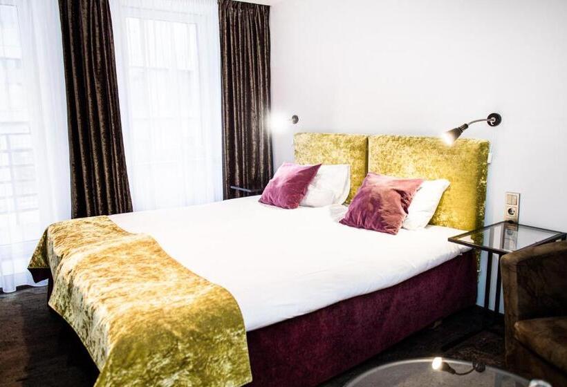 اتاق استاندارد, Hof