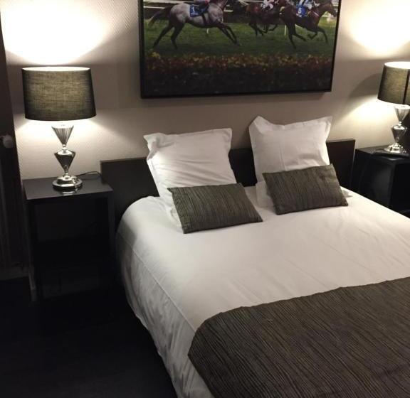 חדר סטנדרט לשלושה, L'avenue