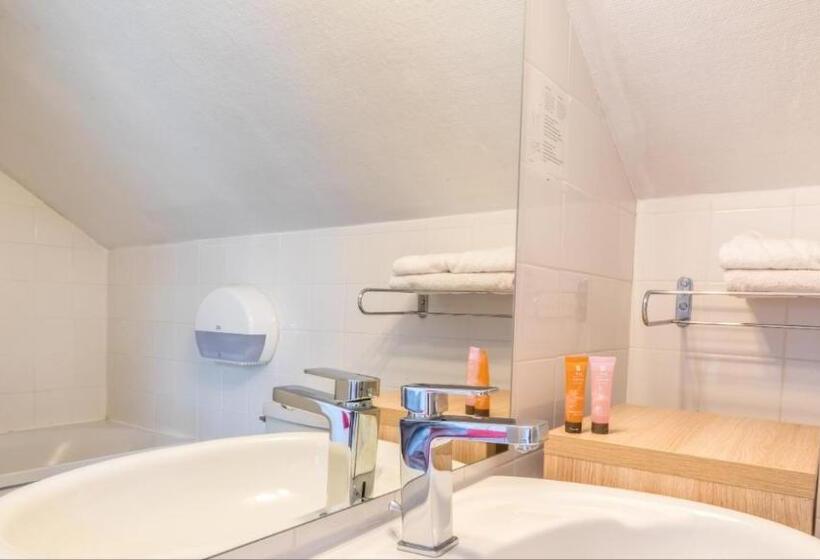 חדר פנטהאוז, L'avenue