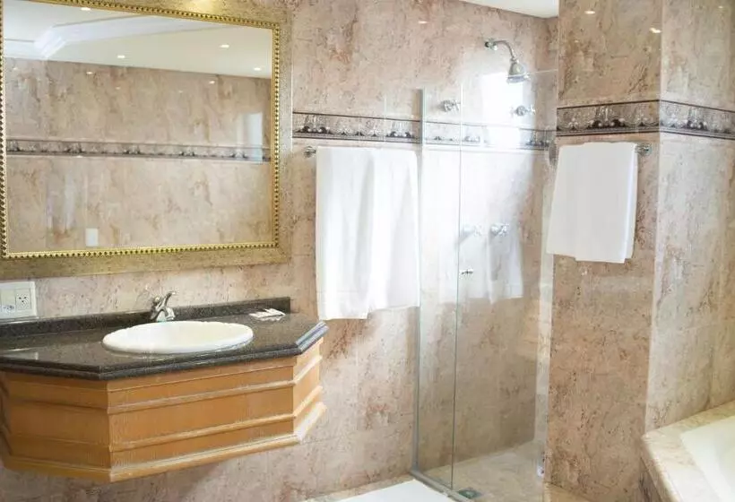 Quarto standard, Rihad Palace