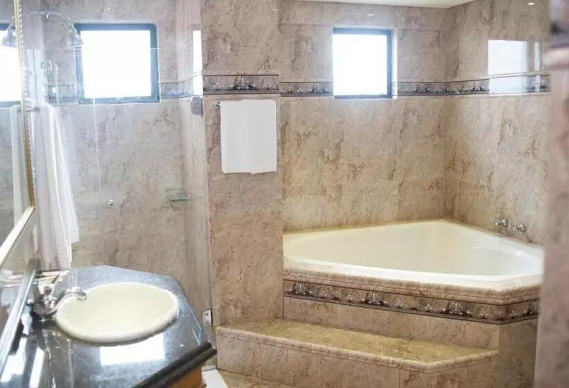 Suite Cama King, Rihad Palace