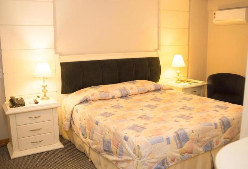 キングサイズベッドのスイートルーム, Rihad Palace