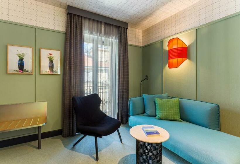 小型套房, Room Mate Giulia