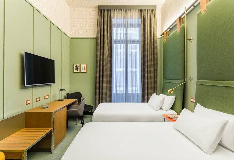 标准间, Room Mate Giulia