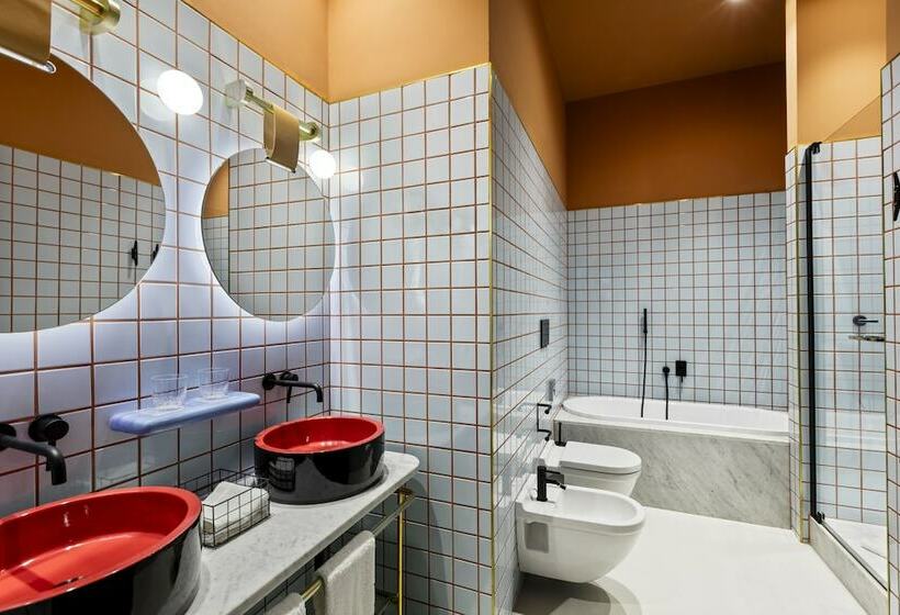 豪华房间, Room Mate Giulia