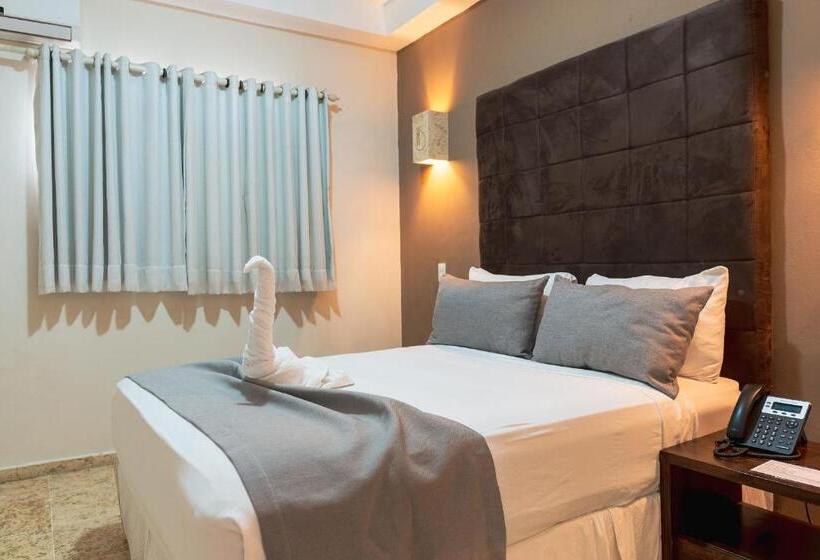 اتاق استاندارد با چشمانداز باغ, Silvestre