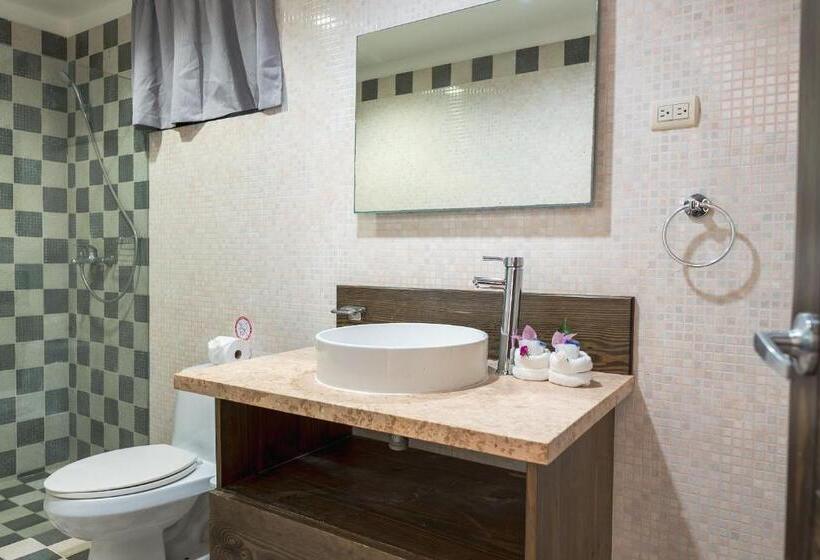 اتاق استاندارد با چشمانداز باغ, Silvestre