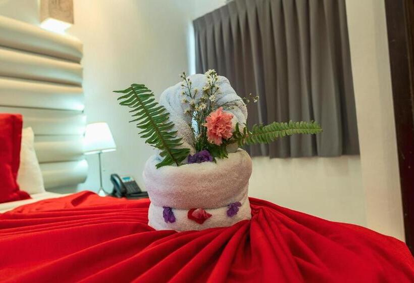 اتاق استاندارد با چشمانداز استخر, Silvestre