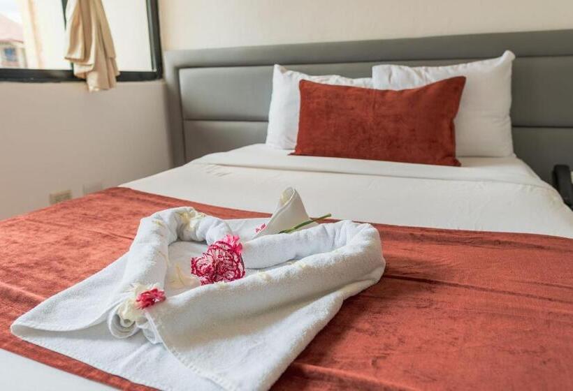 اتاق استاندارد با چشمانداز استخر, Silvestre