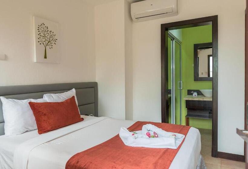 اتاق استاندارد با چشمانداز استخر, Silvestre