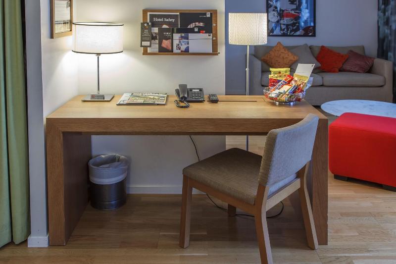 اتاق استاندارد با چشمانداز استخر, Silvestre