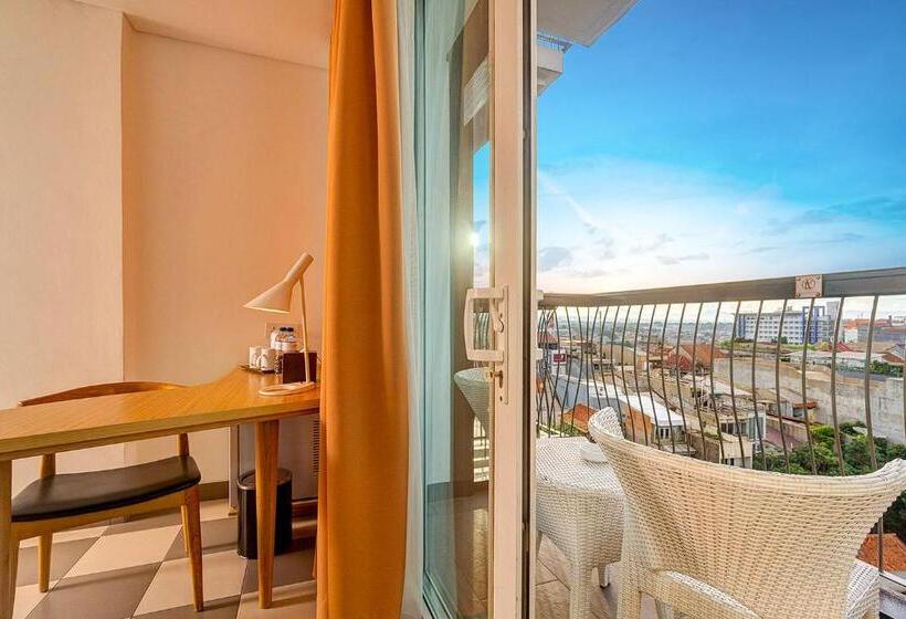 プールの見えるデラックスルーム, The 1o1 Bogor Suryakancana