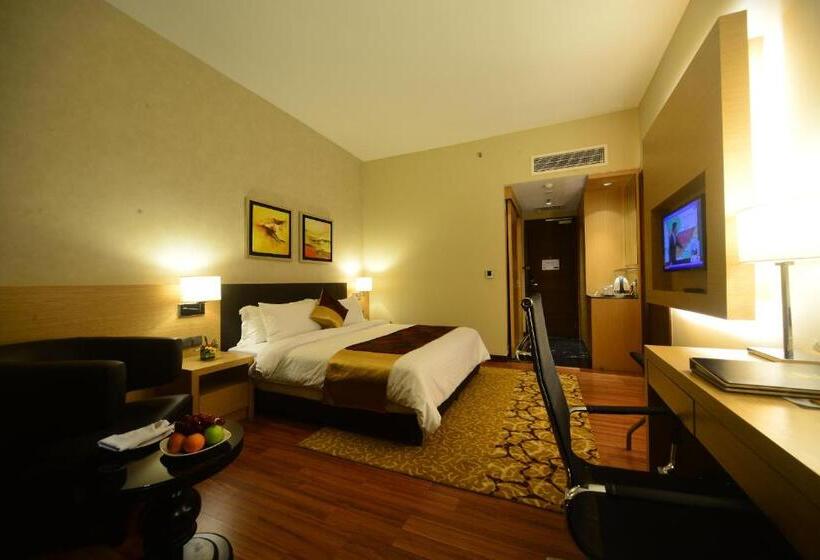 带大床的高级房间, The Light Hotel Penang