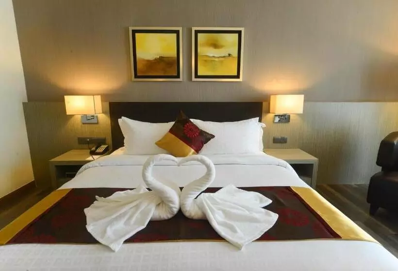 キングサイズベッドのデラックスルーム, The Light Hotel Penang