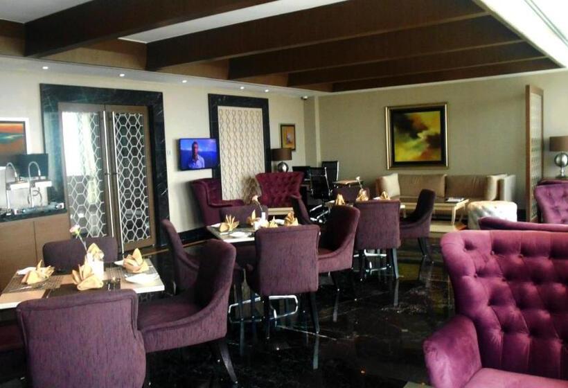 带大床的豪华间, The Light Hotel Penang