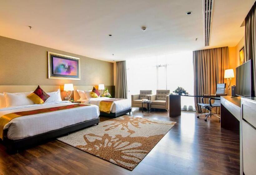 家庭间, The Light Hotel Penang