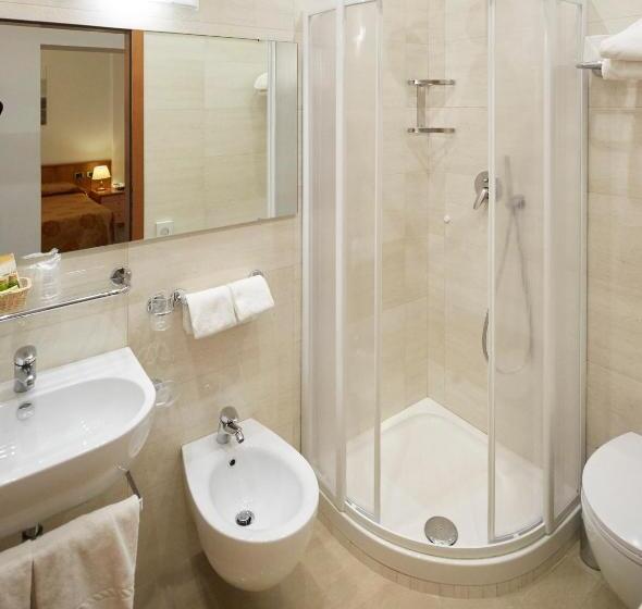 اتاق استاندارد یک نفره, Villa Adriana