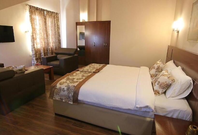 سوییت سوپریور, Vlaho