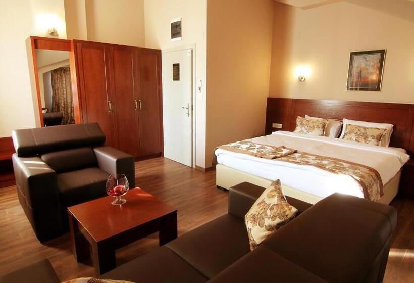 سوییت سوپریور, Vlaho