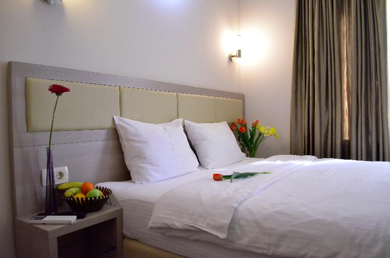 اتاق اکونومی, Vlaho