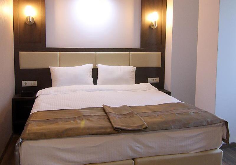 اتاق لوکس, Vlaho