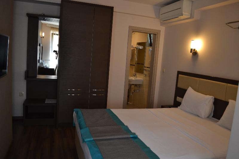 اتاق لوکس, Vlaho