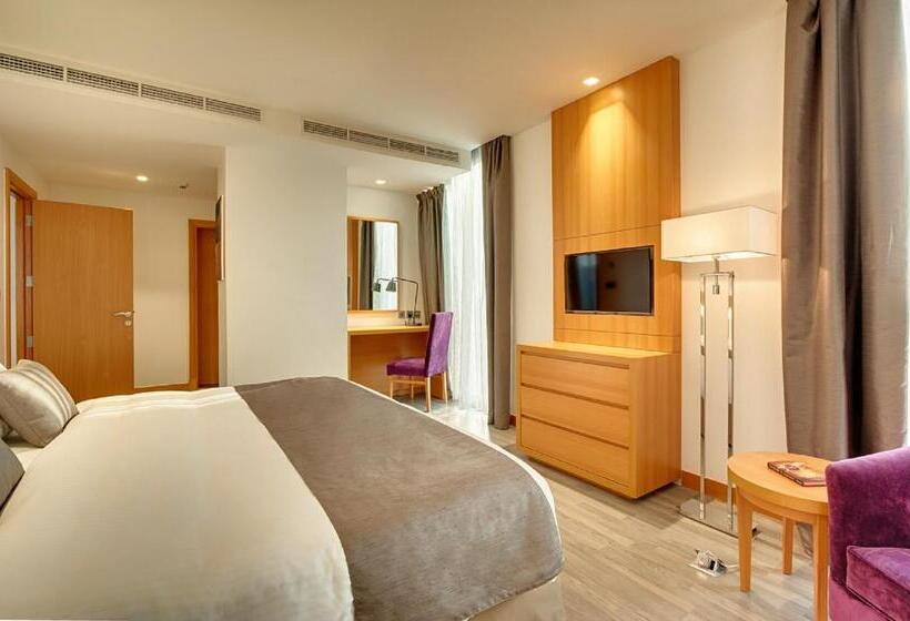 Апартаменты Deluxe 3 Спальни, Spectrums Al Salamah Jeddah