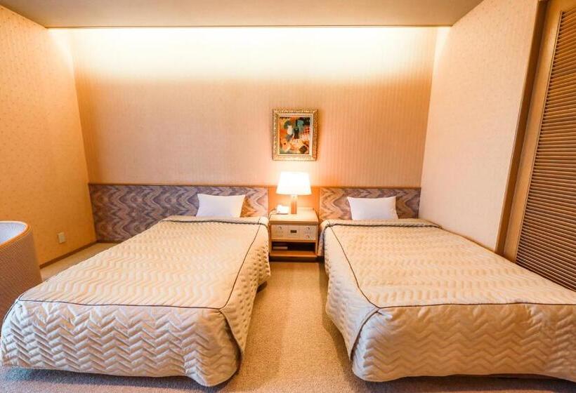 חדר סטנדרט לשלושה, Chateraise Hotel Nirasaki No Mori