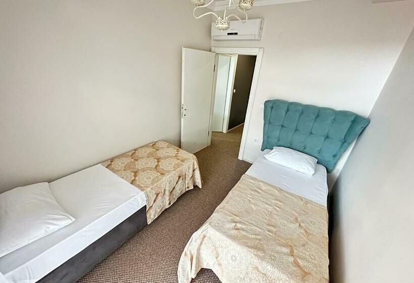 إستوديو قياسى مطلّ علي الحديقة, Bikka&asell Suite