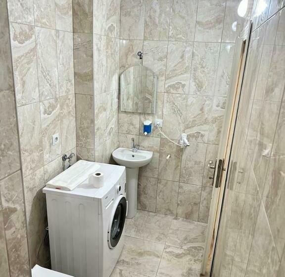 إستوديو قياسى مطلّ علي الحديقة, Bikka&asell Suite