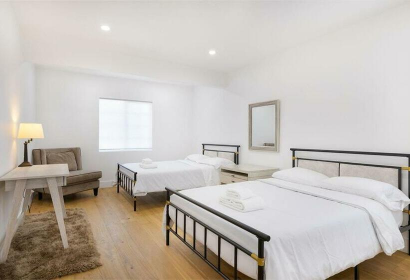 Дом 2 Спальни, Universal Encino Studios