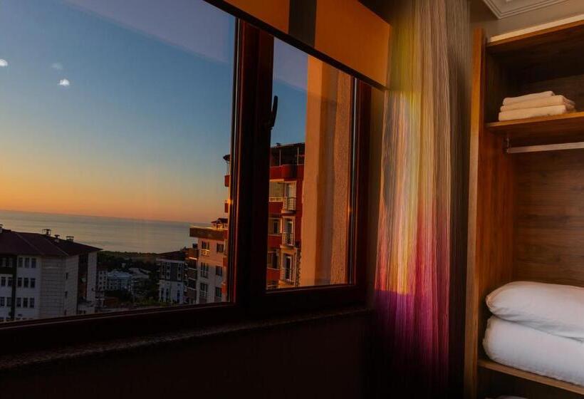 جناح مطلّ علي البحر, Bikka&asell Suite