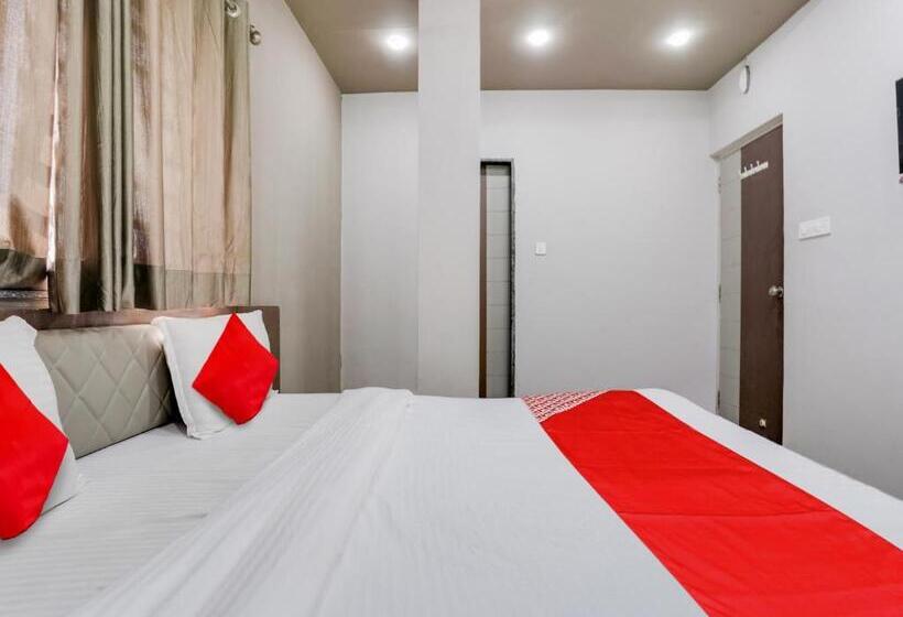 חדר קלאסי לשלושה, Flagship  Parishram Inn