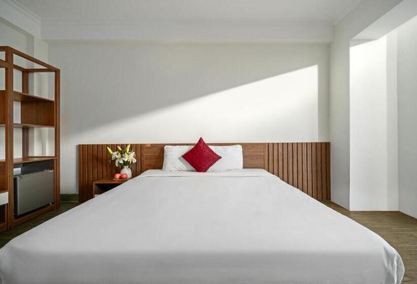 اتاق لوکس با چشمانداز دریا, Nami Hotel Nha Trang