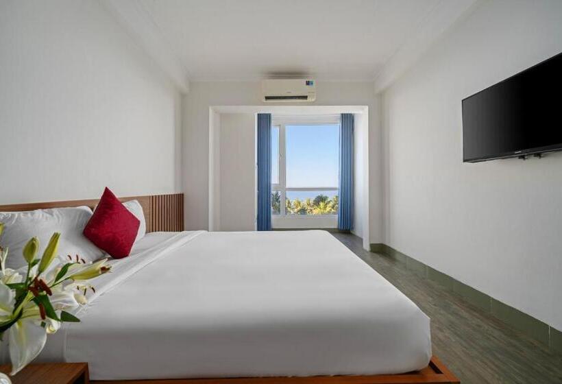 اتاق لوکس با چشم‌انداز دریا, Nami Hotel Nha Trang