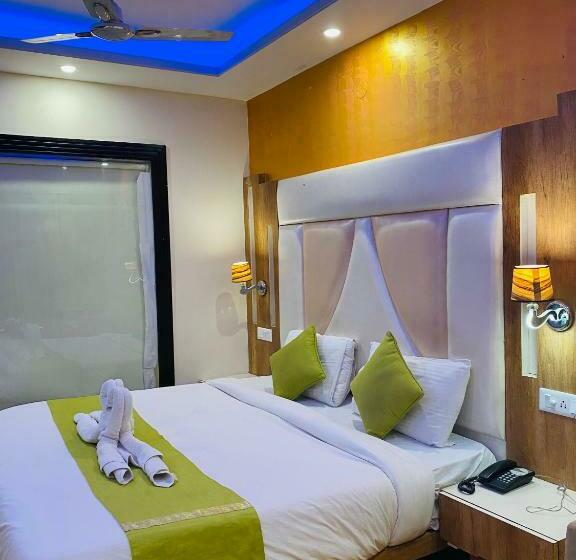 스탠다드 룸 킹사이즈 침대, Nature Mountain Valley View Resort    A Four Star Luxury Resort
