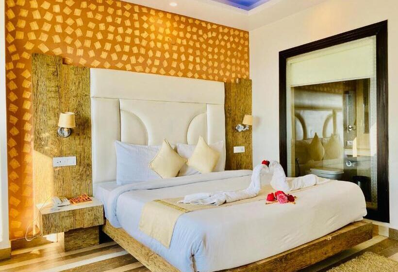 스탠다드 룸 킹사이즈 침대, Nature Mountain Valley View Resort    A Four Star Luxury Resort