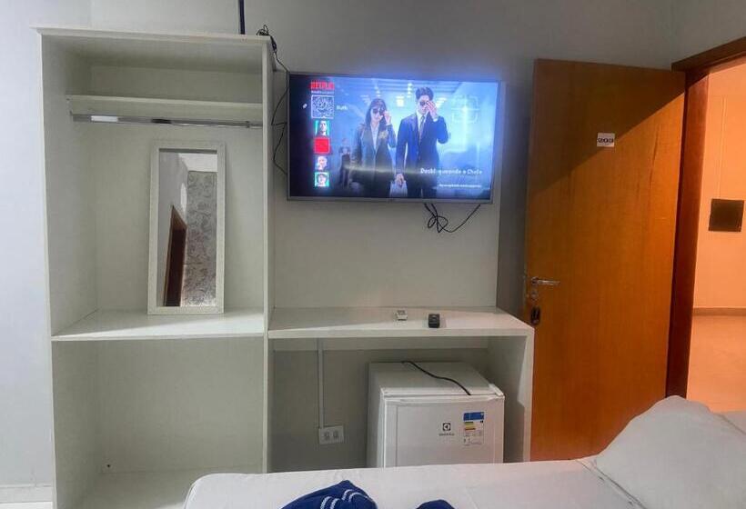 سوییت لوکس, El Nassr Suits