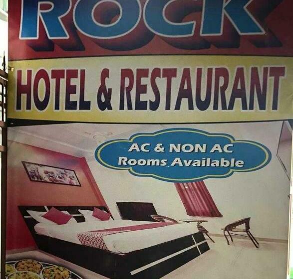 חדר קלאסי לשלושה, Spot On Rock Hotel & Restaurant Kosli