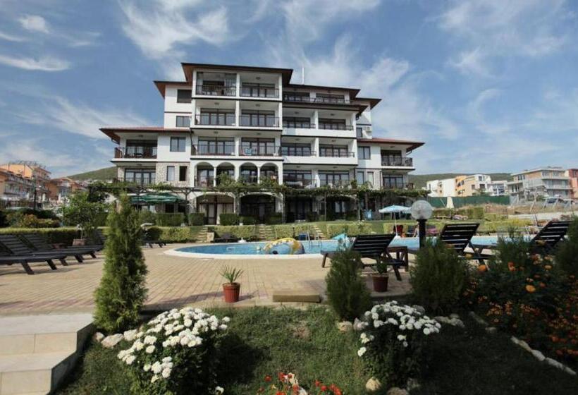 شقة غرفة واحدة مطلة على البحر, Apartello⊛com Bademite   Private Apartments Near The Sea In Sveti Vlas